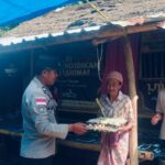 Hadir untuk Warga, Polsek Sekotong Bagikan Bantuan Nutrisi di Dusun Bertong Barat