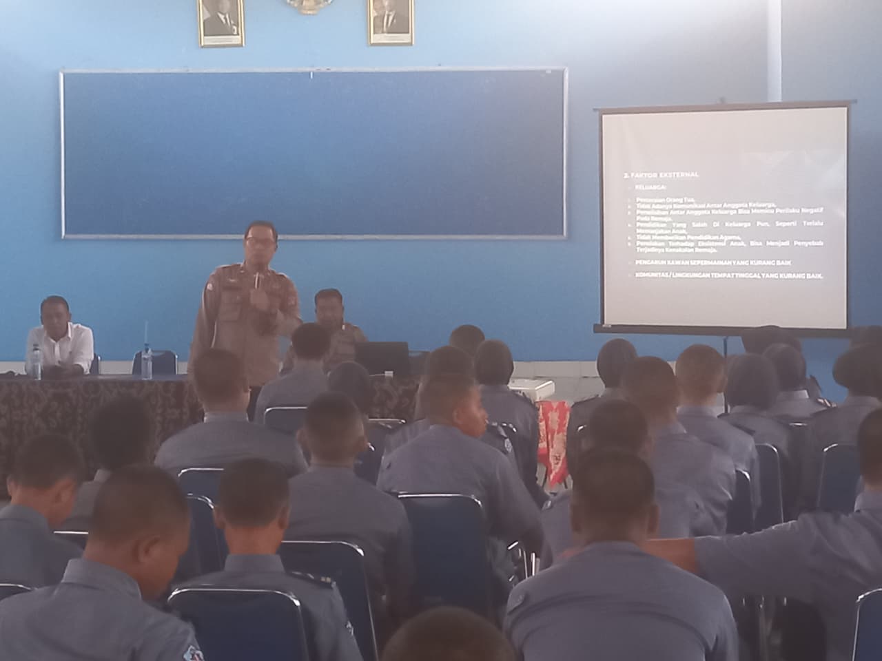 Bangun Generasi Sehat, Polres Lombok Barat Sosialisasi di SMKN 1 Lembar