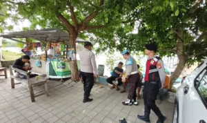 Warga Apresiasi Patroli Rutin Polsek Batulayar, Senggigi Makin Aman